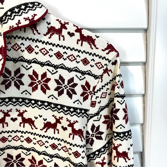 Burt’s Bees Baby Womens Organic Cotton Dashing Deer Holiday Christmas Pajama Top - Picture 3 of 10